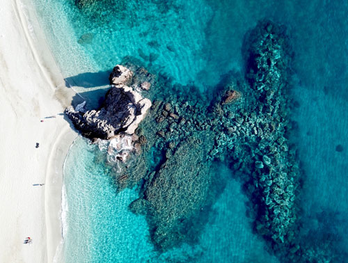 fotografia dall'alto del mare di Monterosso